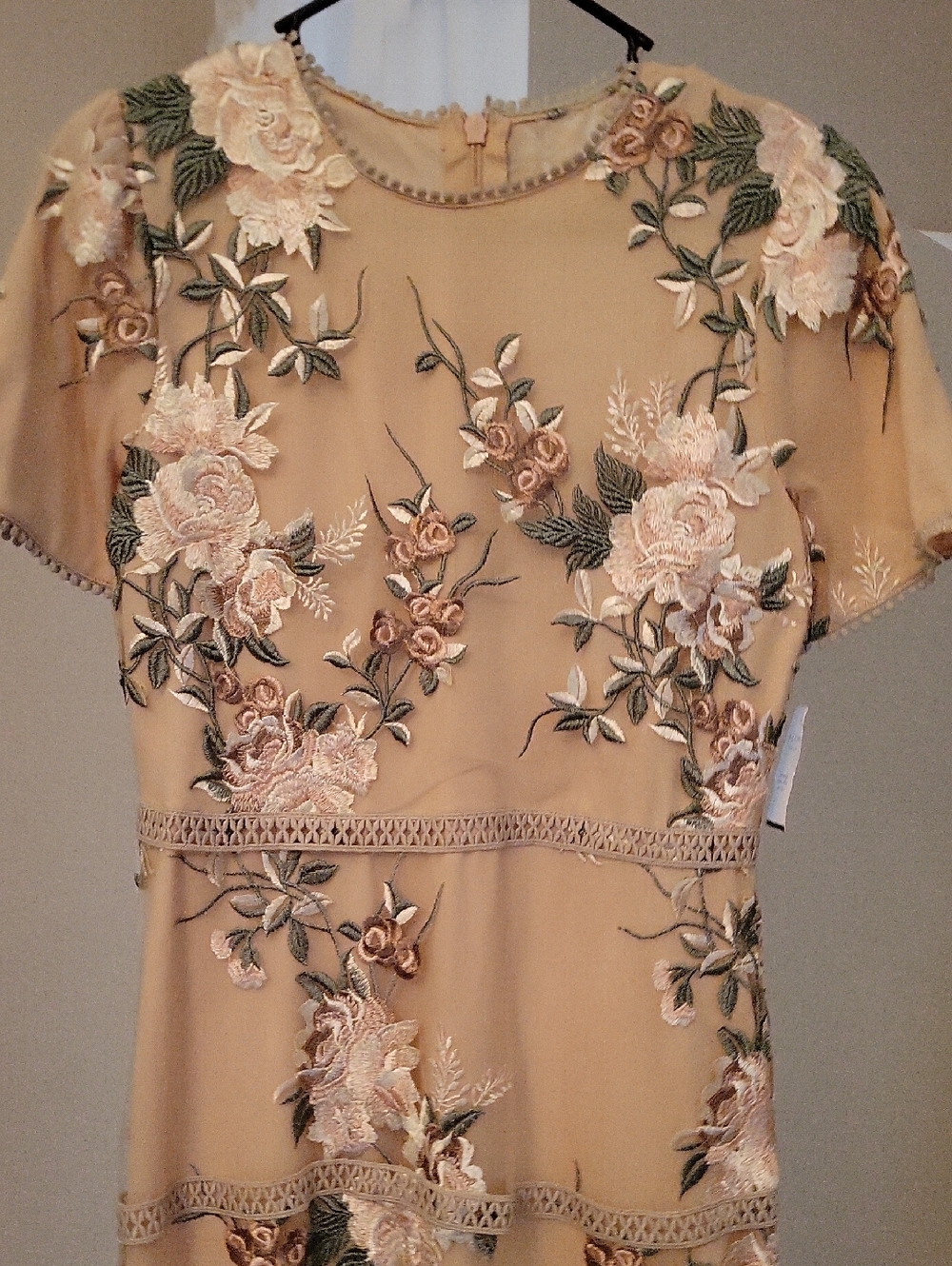 bohme: Beige floral embroidered dress